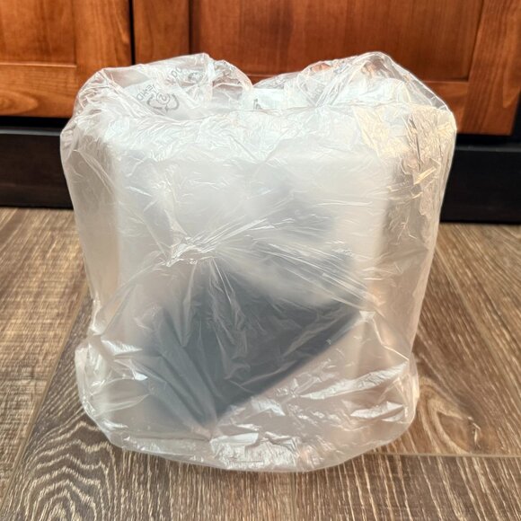 Tupperware Modular Mate Oval Keeper with Lid - Picture 11 of 11